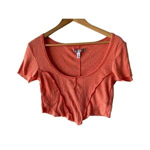 Urban Outfitters Coral Cropped Ribbed Top Size L Raw Hem